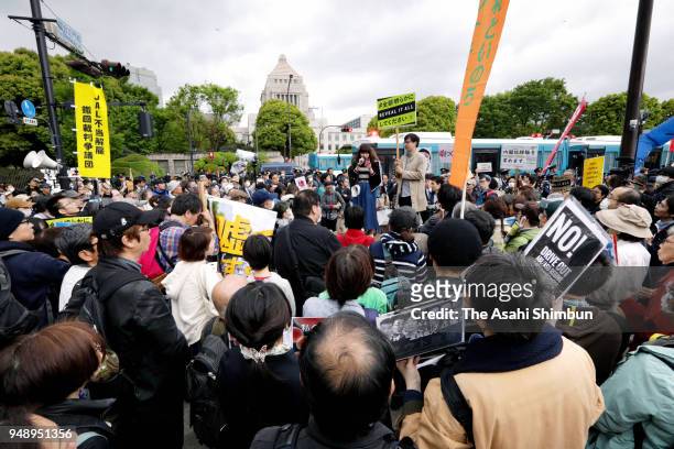 Huge crowd gathers in front of the National Diet Building to protest the Abe administration's handling of various scandals on April 14, 2018 in...