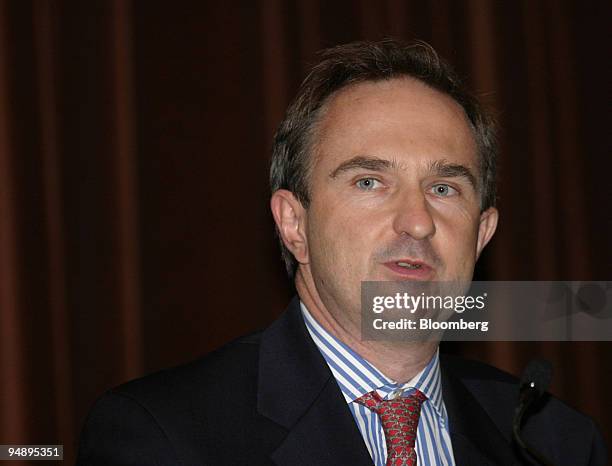 Shell Ceo Stuart 387 Stuart Pointer Stock Photos, High-Res Pictures, and Images - Getty ...