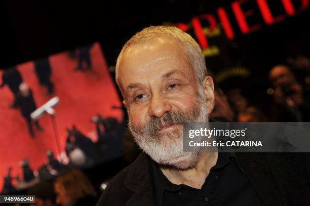 Director Mike Leigh.