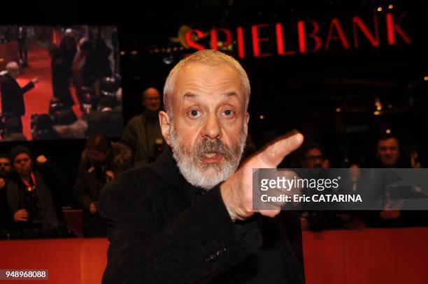Director Mike Leigh.