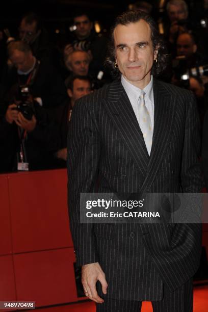 Actor Day 4,459 Actor Daniel Day Lewis Day Lewis Stock Photos, High-Res Pictures ...