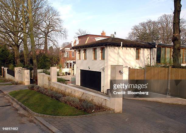 Properties sit on Courtenay Avenue, in Highgate, London, U.K., on Tuesday, Feb. 19, 2008. A street in London's Highgate district took the top spot...