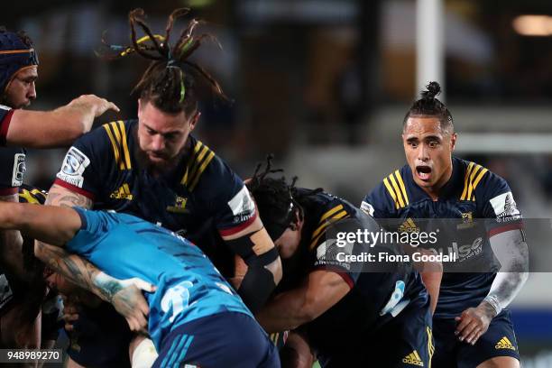 Aaron Smith of the Highlanders directs the scrum during the round 10 Super Rugby match between the Blues and the Highlanders at Eden Park on April...