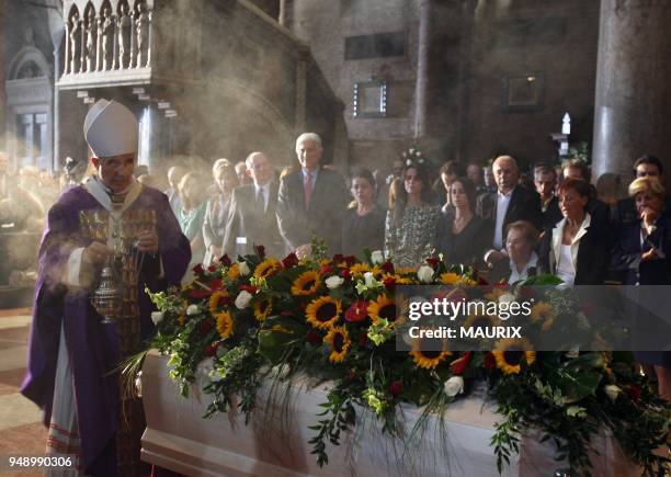 -Archibishop Benito Cocchi blesses Luciano Pavarotti's coffin - Funeral of italian tenor Luciano Pavarotti in Modena.