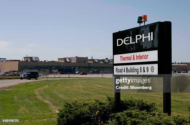 Delphi Decatur Plant Pictu Photos and Premium High Res Pictures - Getty Images