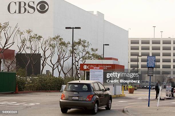 Car pulls into the CBS Corp. Studios in Hollywood in Los Angeles, California, U.S., on Wednesday, Feb. 13, 2008. Writers Guild of America members...