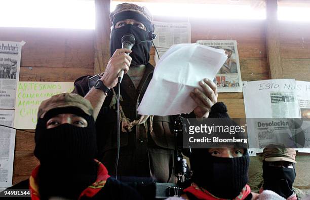 Subcomandante Marcos of the National Liberation Army speaks at a meeting with members of the Dolores Hidalgo commune in the State of Chiapas in...