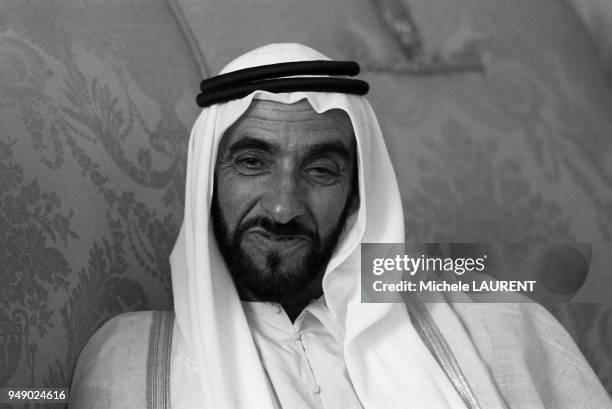 Sheikh Zayed bin Sultan al-Nahyan .