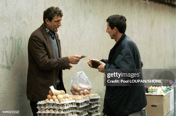 Albanian/Serb Market in Gnjilane .