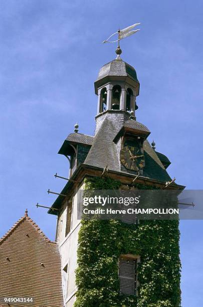 Cote d'Or, Nuits-Saint-Georges. The belfry. Bourgogne: Côte-d'Or, Nuits-Saint-Georges. Le beffroi.