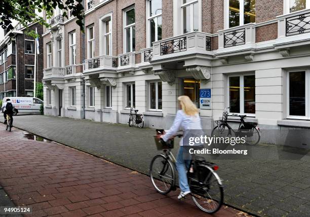 Aegon Nv Photos And Premium High Res Pictures Getty Images aegon-nv-photos-and-premium-high-res-pictures-getty-images