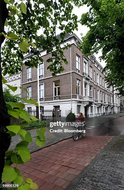 Aegon Nv Photos And Premium High Res Pictures Getty Images aegon-nv-photos-and-premium-high-res-pictures-getty-images