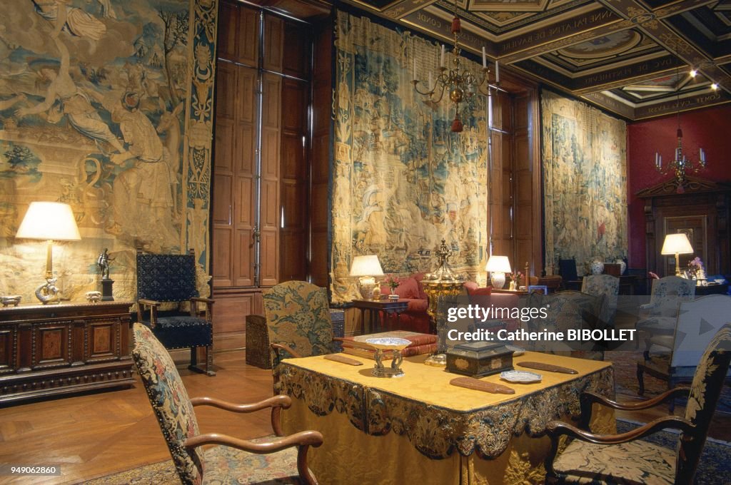 the castle of Anet. The inside of the castle's west wing: the Gardes ...