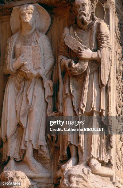Gard, Saint-Gilles, the church's portal, it offers the greatest sculpted ensemble of the Roman era in the Languedoc region. Its theme is the life of...