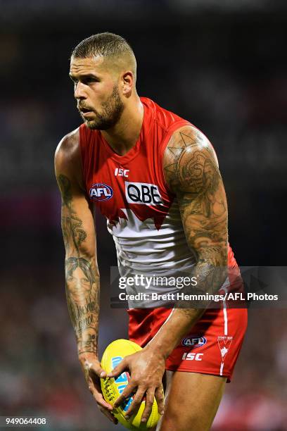 Lance Franklin of the Swans kicks for goal during the round five AFL match between the Sydney Swans and the Adelaide Crows at Sydney Cricket Ground...