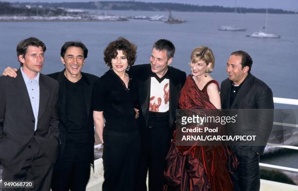 Jacques Gamblin, Richard Berry, Fanny Ardant, Gabriel Aghion, Michele Laroque and Patrick Timsit.