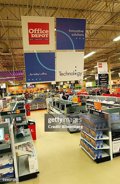 Office Depot Inc Photos and Premium High Res Pictures - Getty Images