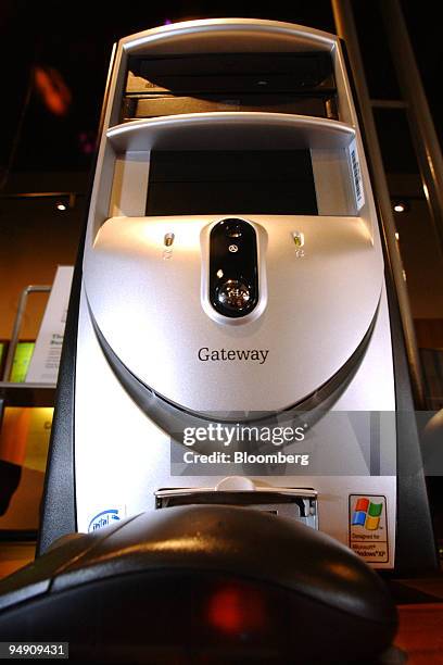 Computer Get Way Photos 1,059 Us Computers Gates Stock Photos, High-Res Pictures, and Images ...