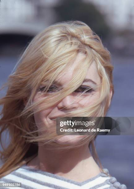 Brigitte Bardot on the set of "Two weeks in September", "A coeur joie" directed by Serge Bourguignon