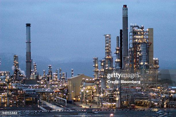 The Statoil crude oil refinery at Mongstad, Norway, Tuesday, January 6, 2004. Statoil ASA and other Norwegian oil producers threatened a lockout of...