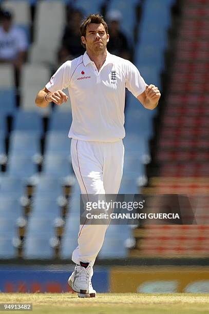 English bowler James Anderson reacts after taking the wicket of South African batsman Paul Harris on December 19, 2009 during the fourth day of the...