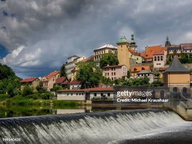 old city, loket, ohre river, karlovy vary region, bohemia, czech republic - kraushaar - fotografias e filmes do acervo