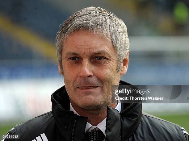 Head coach Armin Veh of Wolfsburg looks on in prior to the Bundesliga match between Eintracht Frankfurt and VFL Wolfsburg at Commerzbank Arena on...