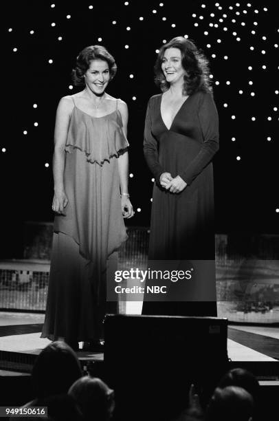 Deborah Reddy Singer 874 Helen Reddy Photos Stock Photos, High-Res Pictures, and Images ...