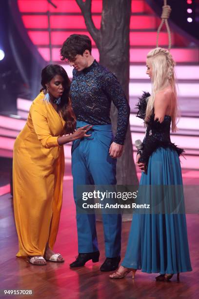 Juror Motsi Mabuse instructs Roman Lochman and Katja Kalugina on stage during the 5th show of the 11th season of the television competition 'Let's...