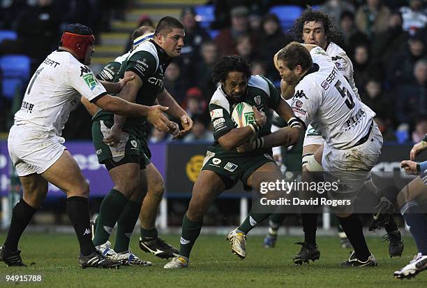 Seilala Mapusua races away to score the second London Irish try during the Heineken Cup match between London Irish and Brive at the Madejski Stadium...