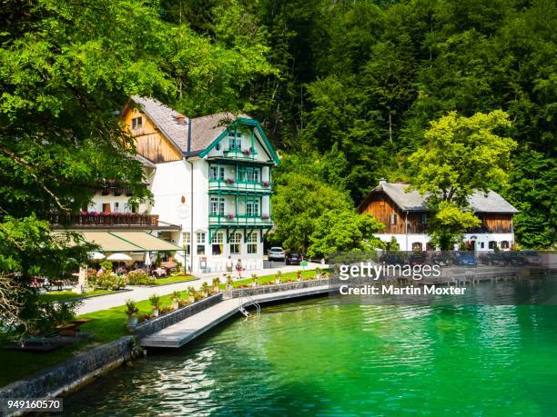 ship landing stage st. gilgen am wolfgangsee, salzkammergut, upper austria, austria - wolfgangsee stock pictures, royalty-free photos & images