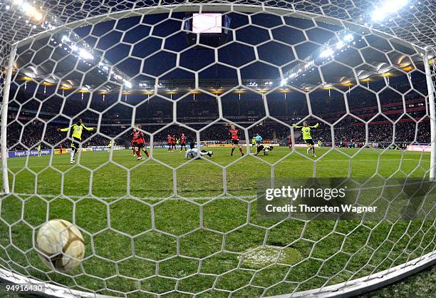 Josue of Wolfsburg scores the 2:1 during the Bundesliga match between Eintracht Frankfurt and VFL Wolfsburg at Commerzbank Arena on December 19, 2009...