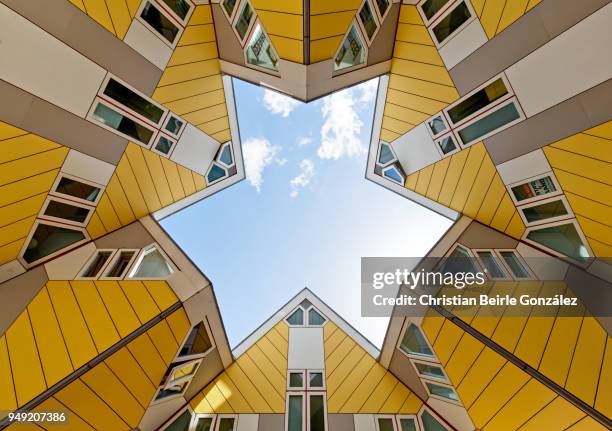 cube houses, blaak heights - rotterdam - rotterdam stock pictures, royalty-free photos & images