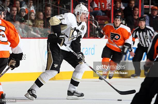 Evgeni Malkin of the Pittsburgh Penguins skates against the Philadelphia Flyers on December 17, 2009 at Wachovia Center in Philadelphia,...