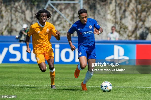 Romario Baro of FC Porto vies with Callum Hudson-Odoi of Chelsea FC during the semi-final football match between Chelsea FC and FC Porto of UEFA...