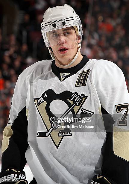 Evgeni Malkin of the Pittsburgh Penguins skates against the Philadelphia Flyers on December 17, 2009 at Wachovia Center in Philadelphia,...