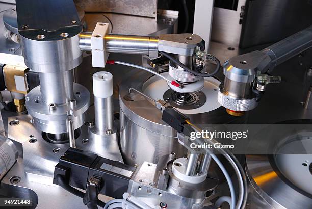 Cd Factory Assembly Line Dvd Assembly Line Photos and Premium High Res Pictures - Getty Images