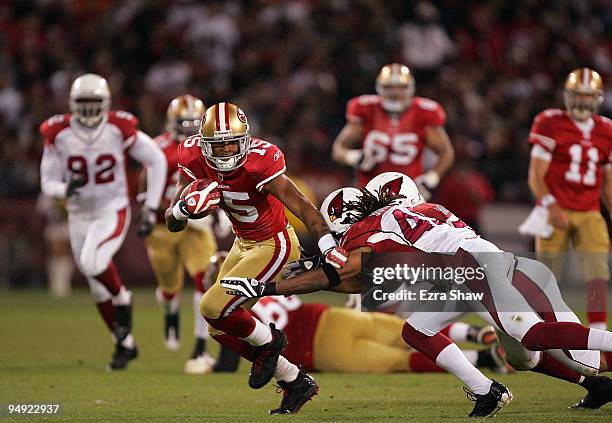 Michael Crabtree of the San Francisco 49ers in action during their game against the Arizona Cardinals at Candlestick Park on December 14, 2009 in San...