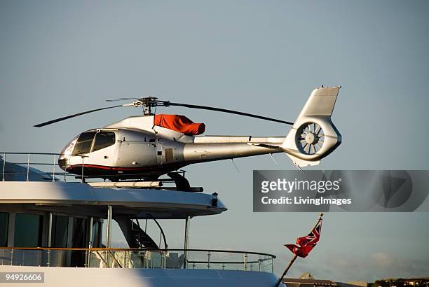 elicottero - helicopter foto e immagini stock