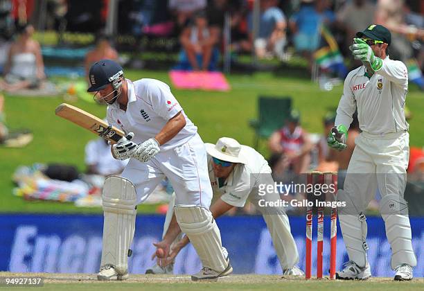 Graeme Smith of South Africa appeals for the catch, but Jonathan Trott of England on 31 given not out during day 5 of the 1st Test match between...