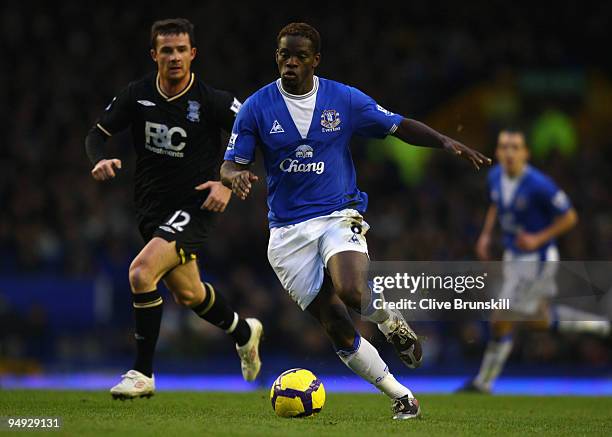 Louis Saha of Everton goes past Barry Ferguson of Birmingham City during the Barclays Premier League match between Everton and Birmingham City at...