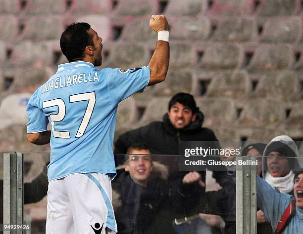 Fabio Quagliarella of Napoli celebrates after scoring the 2:0 goal during the Serie A match between SSC Napoli and AC Chievo Verona at Stadio San...