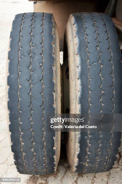 tires spent on the road, round life - valeria del cueto stock pictures, royalty-free photos & images
