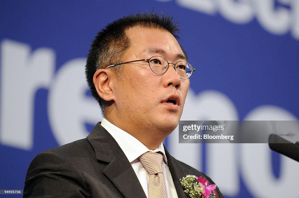 Chung Eui-Sun, vice chairman of the Hyundai Motor Company, s