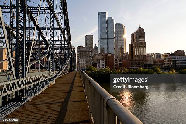 The Smithfield Street Bridge spans the Monongahela River leading toward downtown Pittsburgh, Pennsylvania, U.S., host city of the G-20 summit, on...