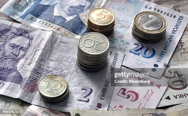 Lev Notes 100 Peg Display Stock Photos, High-Res Pictures, and Images - Getty Images