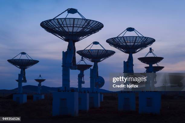 radio spectrum imager array - radio spectrum stock pictures, royalty-free photos & images