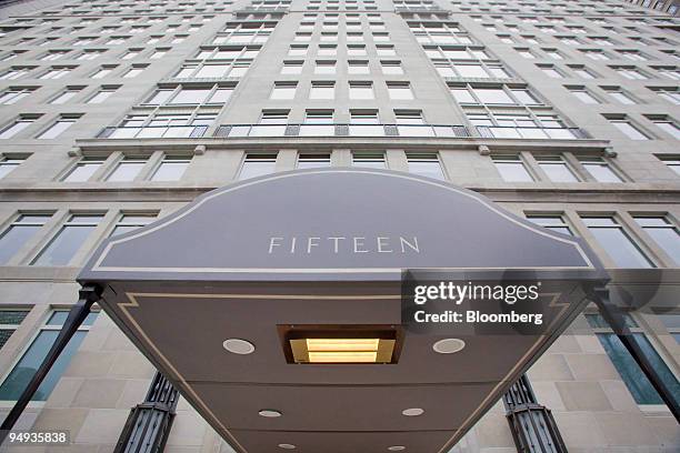 The awning for 15 Central Park West extends from the luxury condominium building in New York, U.S., on Tuesday, Jan. 6, 2009. Manhattan apartment...