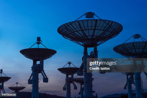 radiospektrum imager array - satellite dish bildbanksfoton och bilder