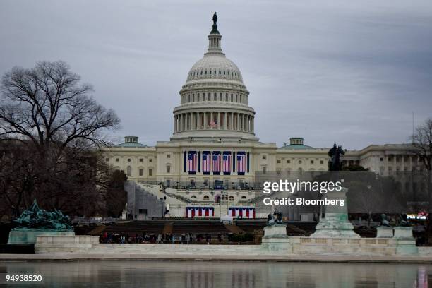 Final preparations continue outside the U.S. Capitol for the inauguration of President-elect Barack Obama in Washington, D.C., U.S., on Saturday,...